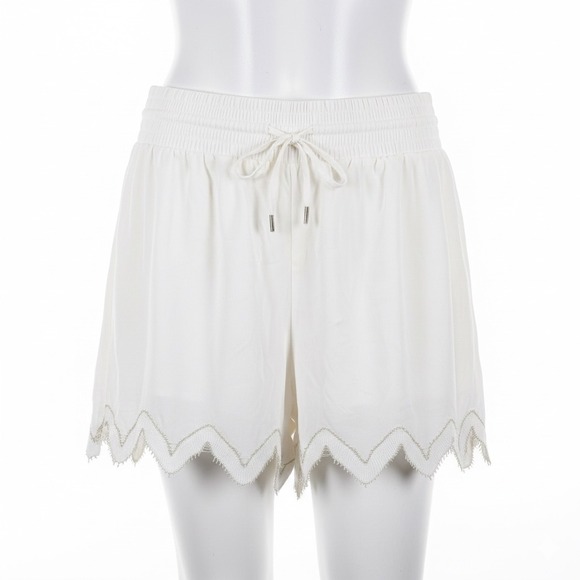 bebe Pants - Bebe Scalloped Shorts Ivory Drawstring Resort Boho Chic Lounge Summer Size Large